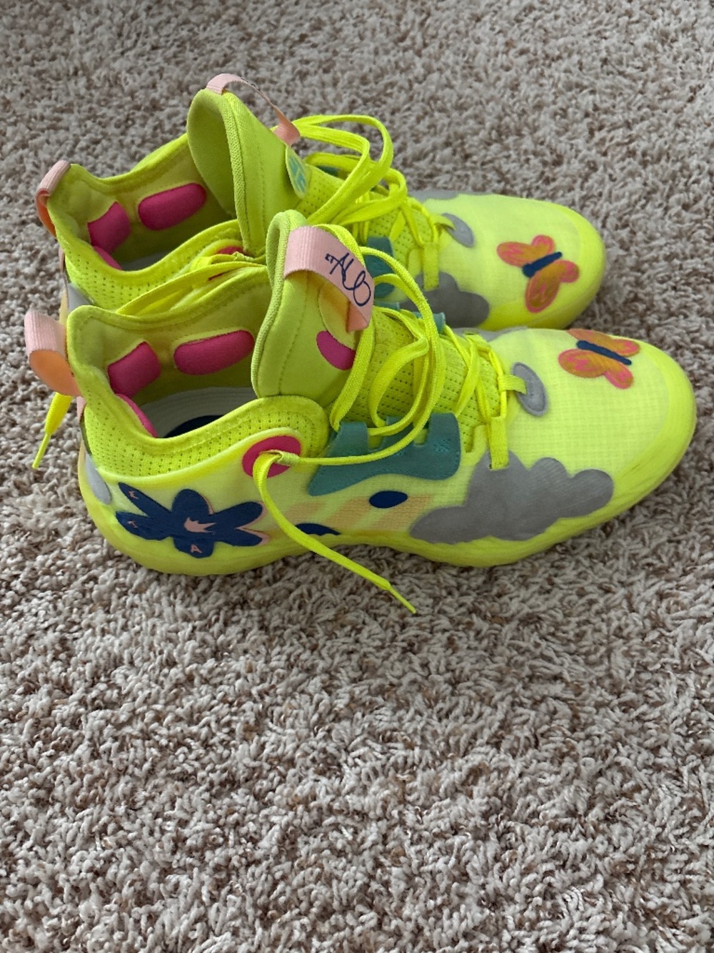 Sneakers